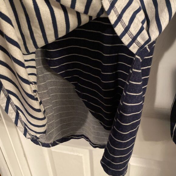 Bleu Bayou Casual Wear Women’s Size Large Top Striped Long Sleeve Layered Heart - Picture 6 of 12